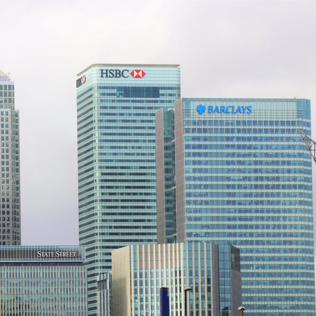 banks-in-city